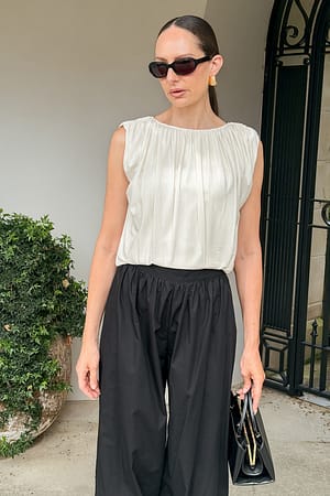 White Ærmeløs top med drapering