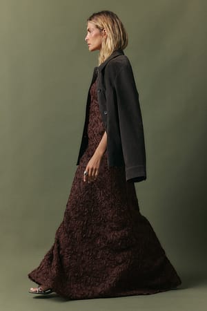 Image 2 of 7