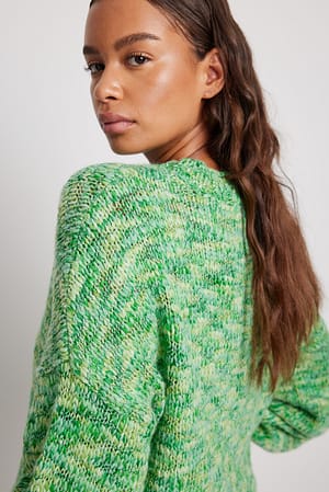 Green Mix Gestrickter oversize Pullover aus Melange