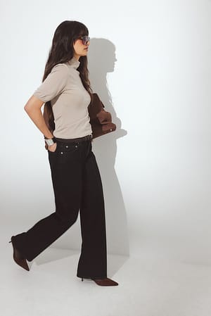 Image 3 of 6