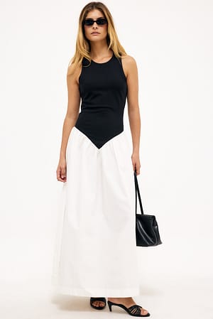 Black/White Robe mi-longue