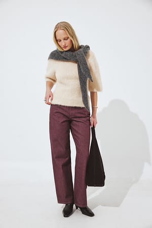Aubergine Gerade geschnittene Jeans mit mittlerer Taille