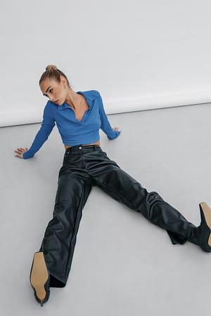 Blue Crop-Top mit Kragen-Detail