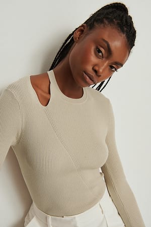 Image 4 of 5