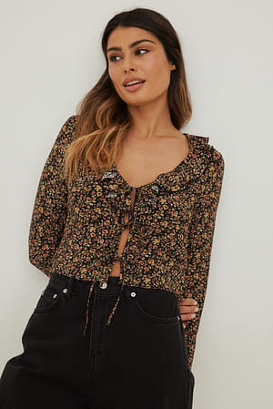 Flower Rüschenbluse mit Schnürung vorne