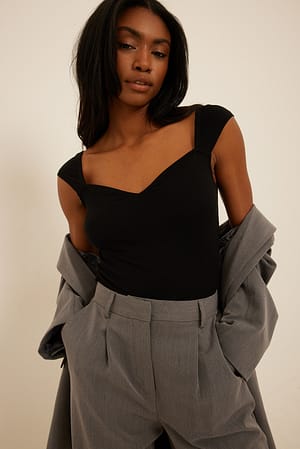 Image 4 of 4