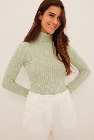 Green Melange Babylock mélange top met hoge halslijn