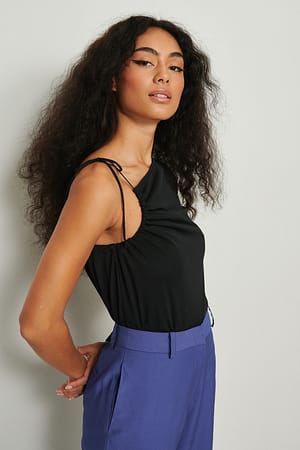 Black Genanvendt draperet net top