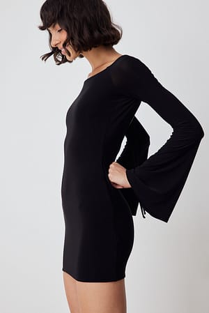 Black Off-shoulder mini-jurk met open rug