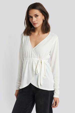 Offwhite Overlap Light Knitted Sweater