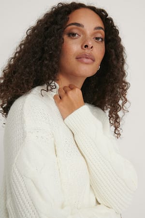 White Oversized Kabelstrikket Genser