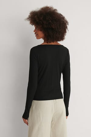 Image 2 of 4