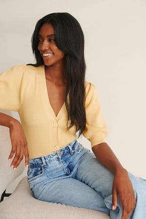 Dusty Yellow Gebreid vest met pofschouders