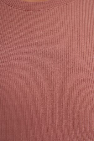 Image 5 of 5