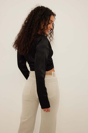Image 2 of 4