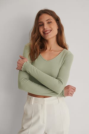 Light Khaki Recyceltes Top mit V-Ausschnitt