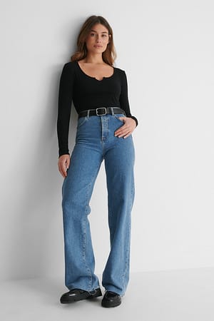 Black V-Neck Cropped Rib Top
