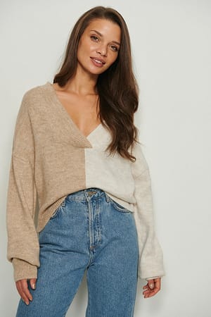 Beige Jersey de punto con escote en V y bloques de color