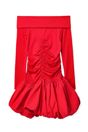 Red Minikjole med off-shoulder og pufærmer