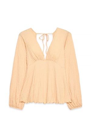 Apricot Bluse med ballongermer og åpen rygg