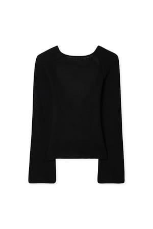 Black Stricktop mit Spitzendetail und offenem Rücken