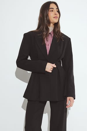 Image 2 of 7
