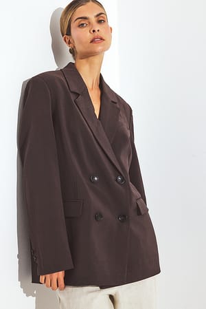 Image 2 of 7