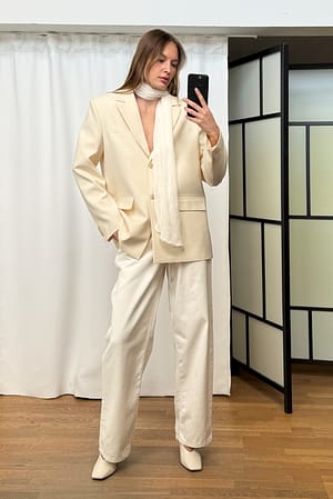 Vanilla Oversize-Blazer mit offenem Rücken