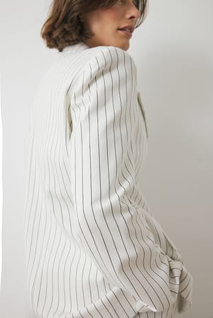 Image 2 of 8