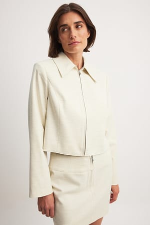 Beige Jacke mit Reißverschlussdetail