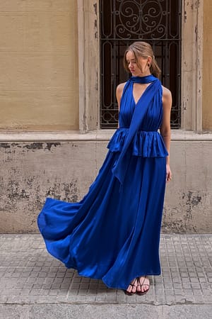 Cobalt Maxi-jurk met diepe hals en sjaal