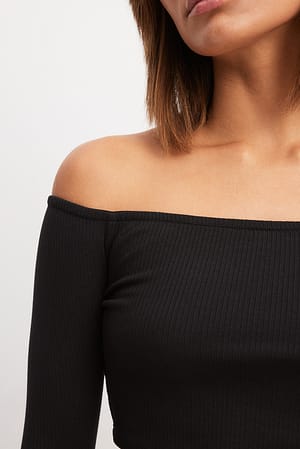 Black Off-shoulder-top med rib