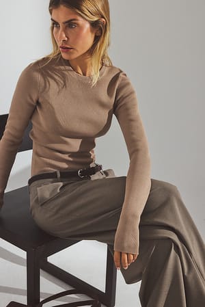 Beige Strikket ribtop med rund hals