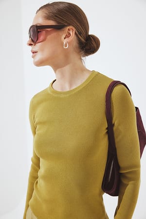 Light Green Ripp-Strickoberteil mit Rundhalsausschnitt