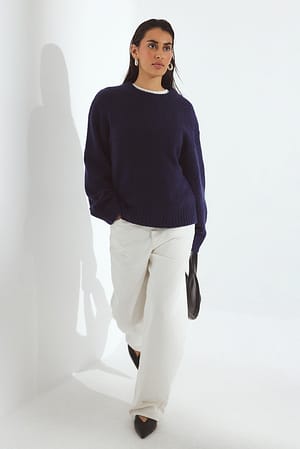 Navy Strickpullover aus Wollmischung mit Rundhalsausschnitt