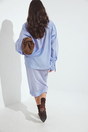 Image 2 of 6