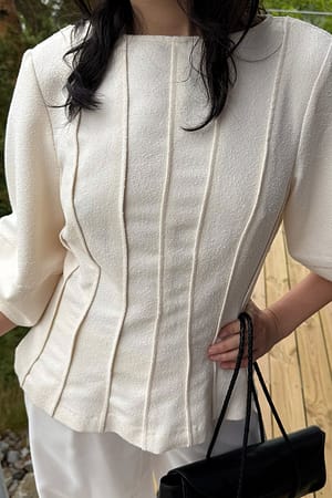 Cream Blouse met korte mouwen en panelen