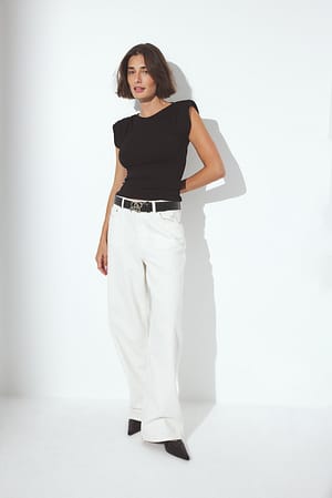 Image 3 of 7