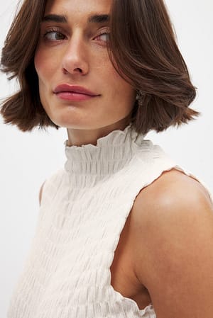 Image 4 of 5