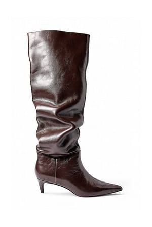 Aubergine Slouchy-Kniehohe Stiefel aus Leder