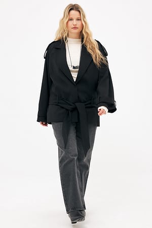 Black weicher taillierter Mid-Trenchcoat
