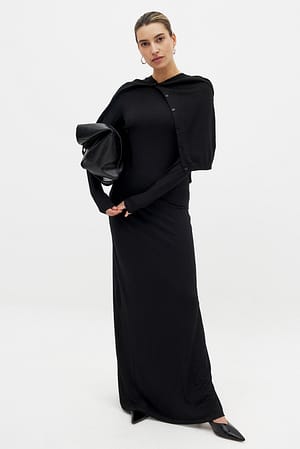 Black Robe longue Soft Line à encolure bateau
