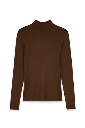 Brown Top de cuello alto Soft Line