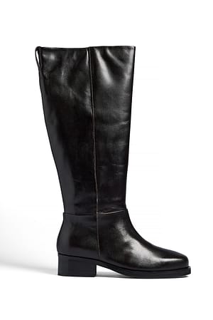 Brown Lederstiefel mit eckiger Zehenpartie