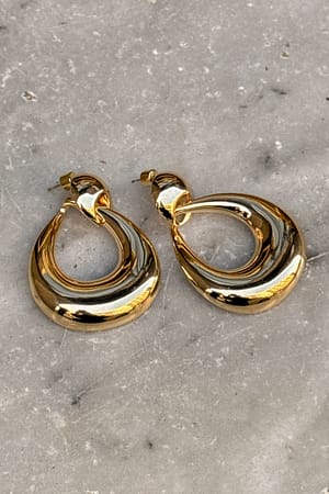 Gold Statement-Ohrringe