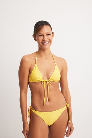 Yellow Bikinitruse med stroppedetaljer