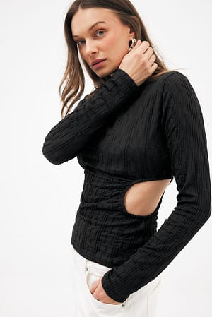 Black Strukturiertes Top mit Cut-outs