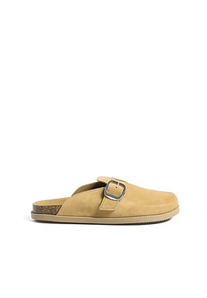 Tan Clogs aus Wildleder