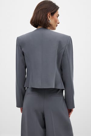 Image 2 of 6