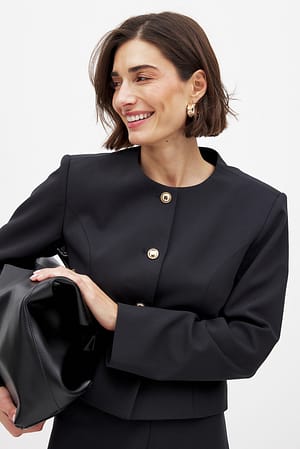 Black taillierte Jacke